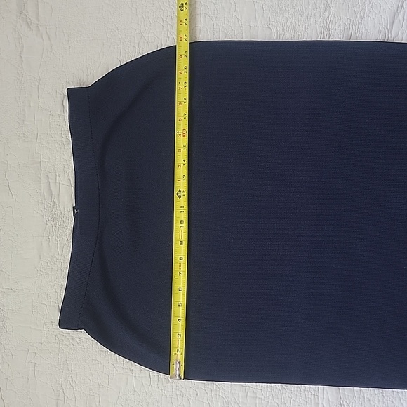 St. John Skirt Size 12 - Picture 4 of 6